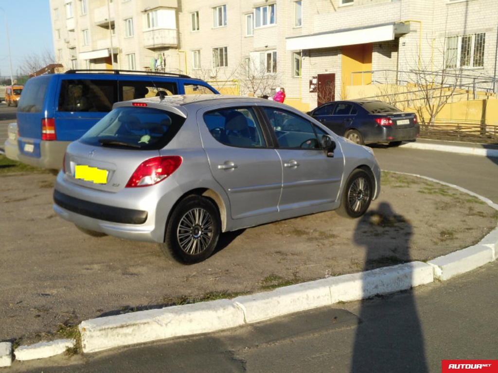Peugeot 207 1,4 VTi, бензин, 95 л.с. 2011 года за 194 688 грн в Киеве