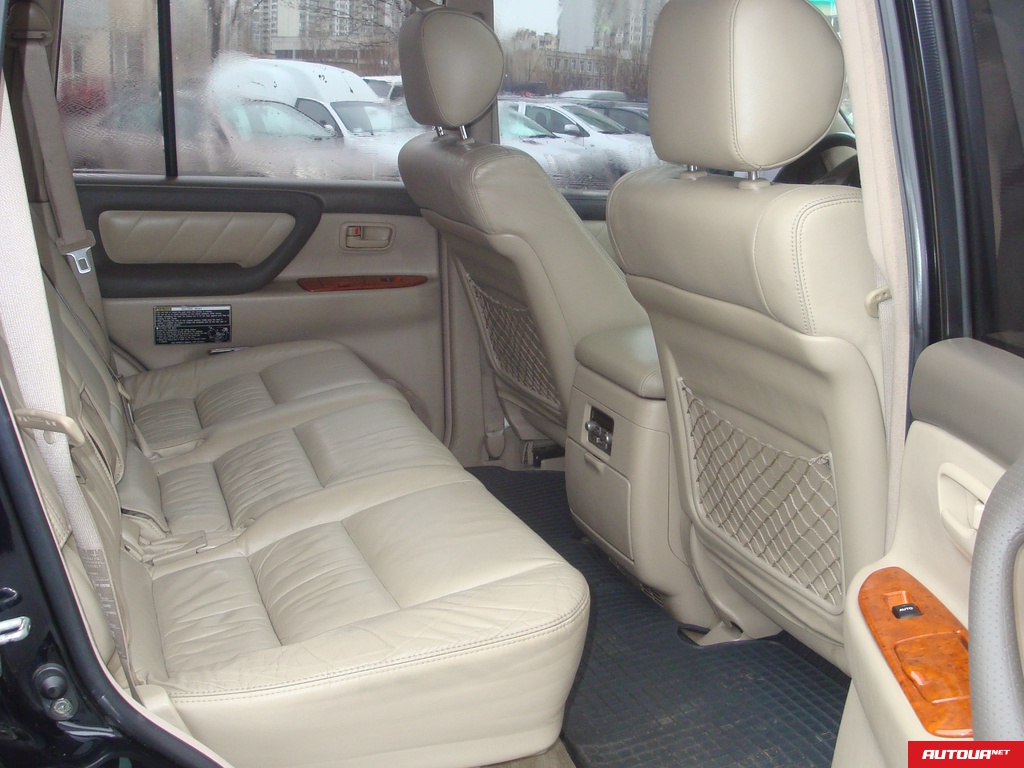 Toyota Land Cruiser Максимальная AT VX+ 2004 года за 526 348 грн в Киеве