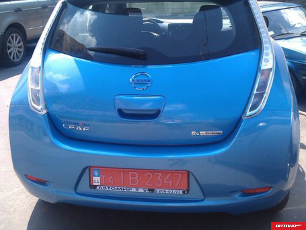Nissan Leaf  2013 года за 607 356 грн в Днепре