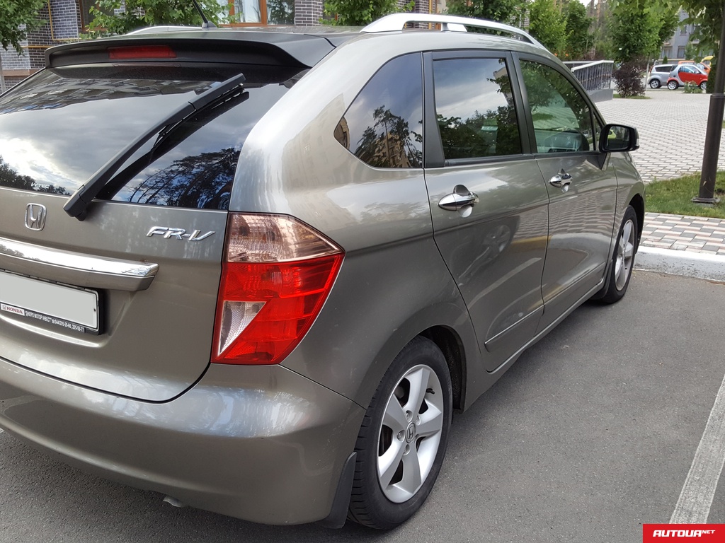 Honda FR-V Executive 2008 года за 367 113 грн в Киеве