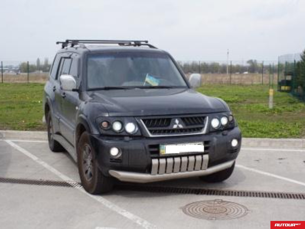 Mitsubishi Pajero топовая комплектация 3.5 GDI 4WD  2005 года за 374 259 грн в Киеве
