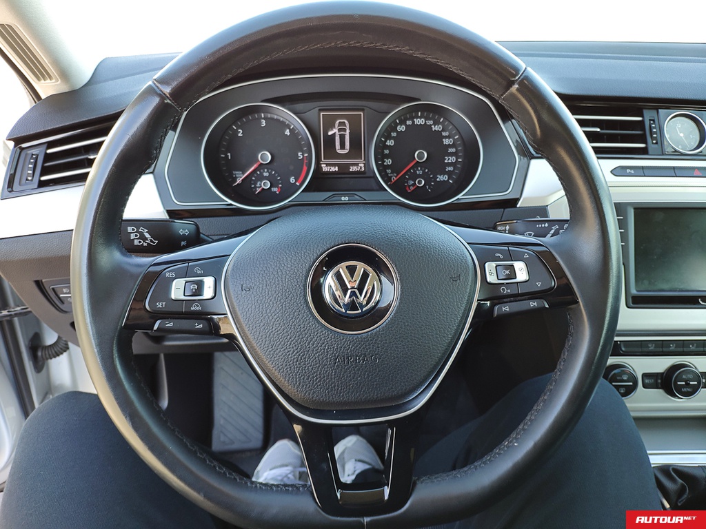 Volkswagen Passat  2016 года за 399 791 грн в Сумах