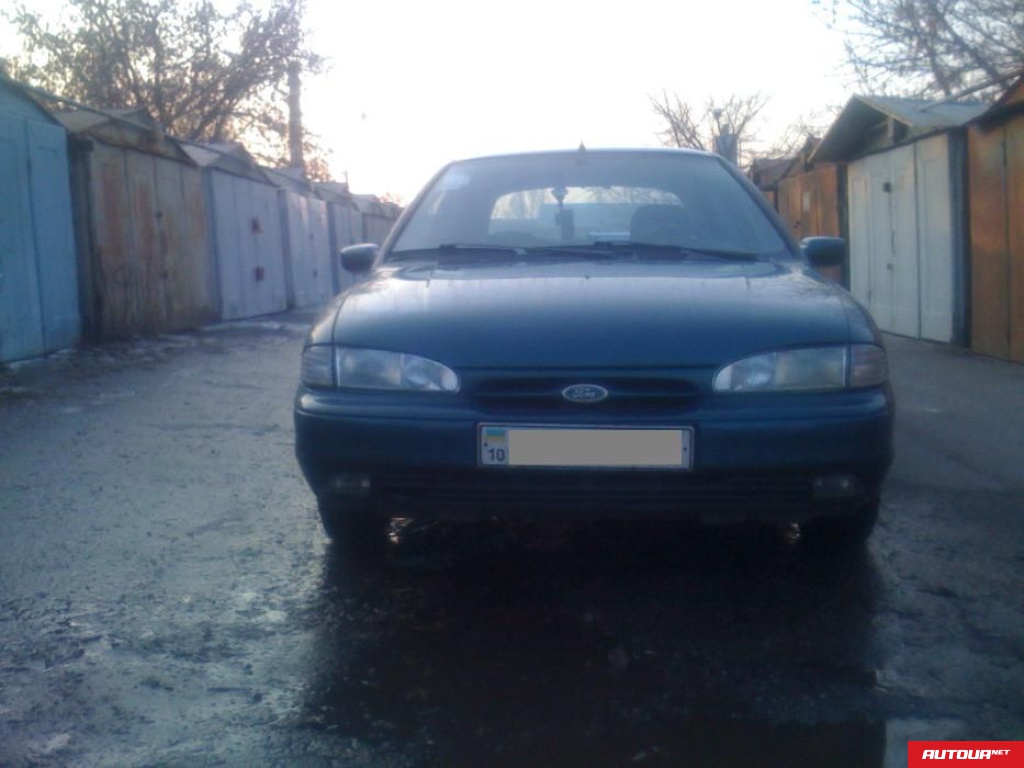 Ford Mondeo GHIA 1993 года за 74 232 грн в Киеве