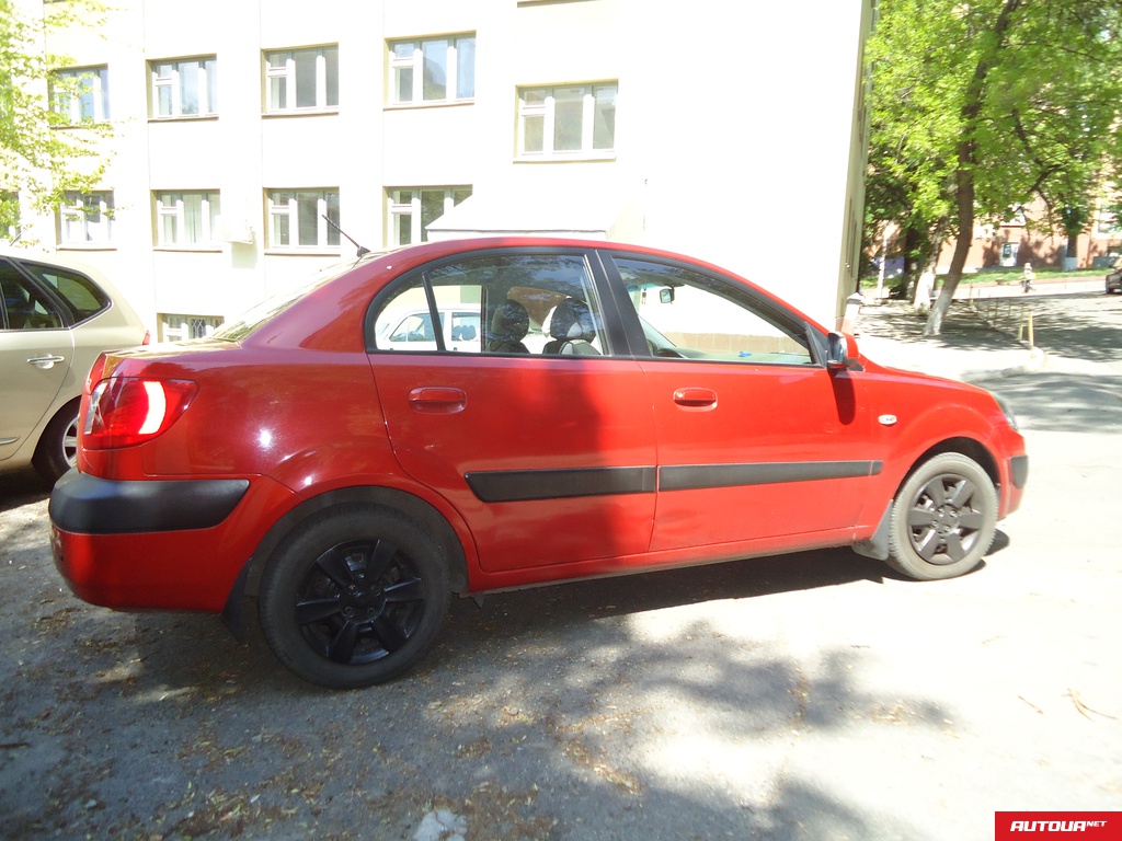 Kia Rio Sedan 1.4AT Ex 2007 года за 202 452 грн в Одессе