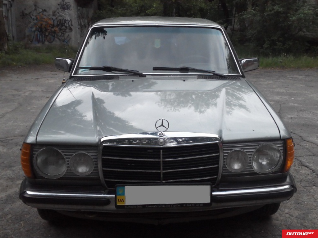 Mercedes-Benz E-Class W123 1980 года за 55 000 грн в Киеве