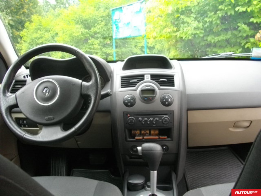Renault Megane  Sedan 1.6 AT Confort Extremе 2006 года за 84 000 грн в Киеве