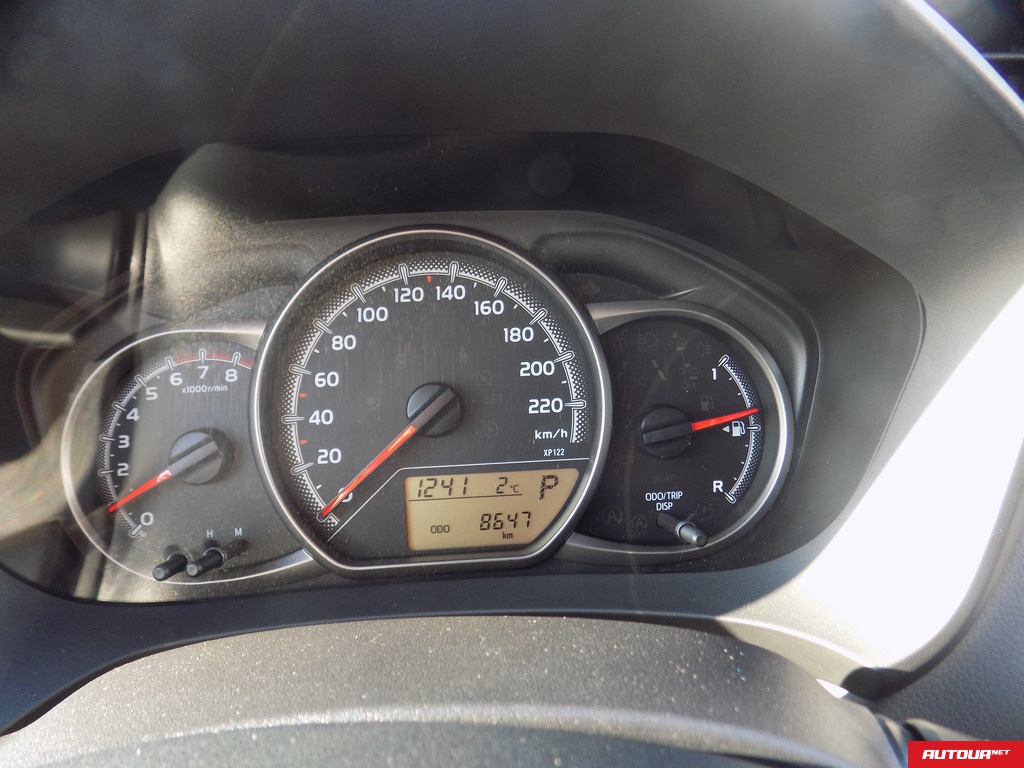 Toyota Yaris 1.3 AT Active 2015 года за 420 000 грн в Киеве