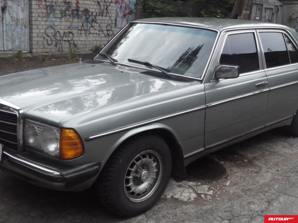 Mercedes-Benz E-Class W123 1980 года за 55 000 грн в Киеве