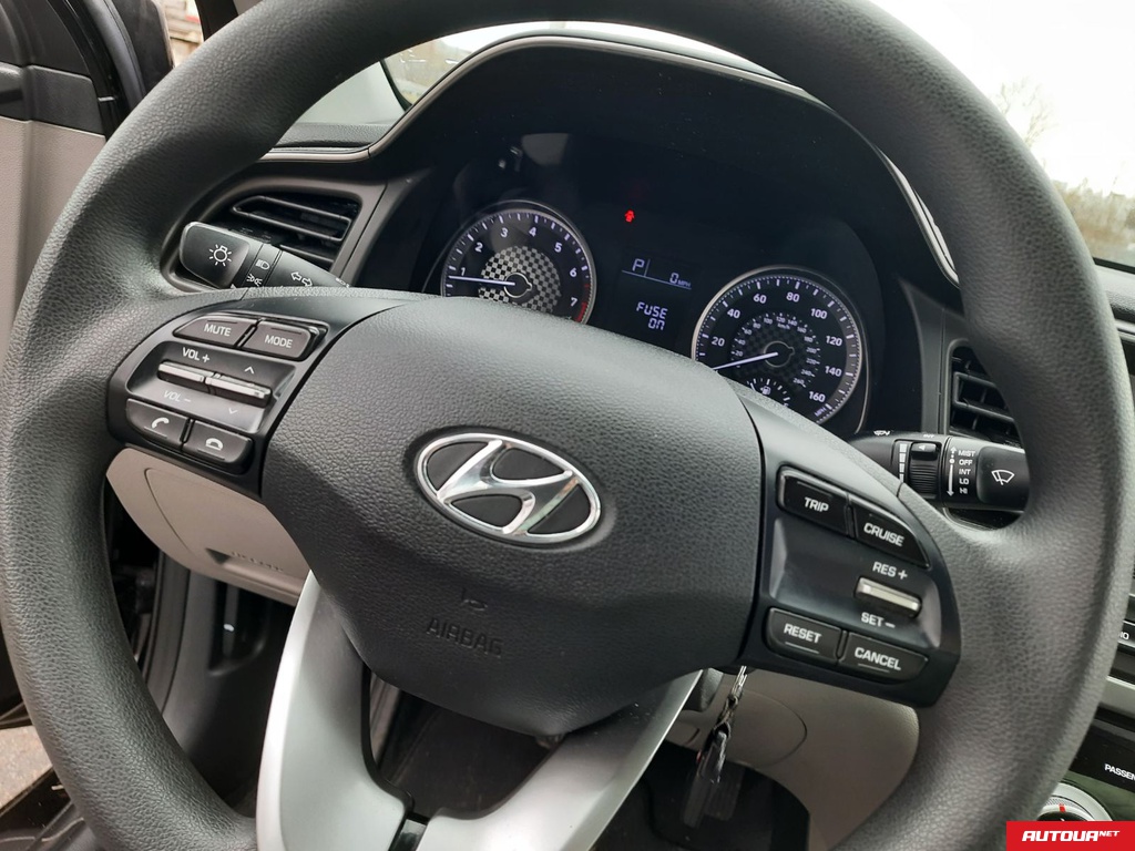 Hyundai Elantra  2018 года за 339 445 грн в Киеве