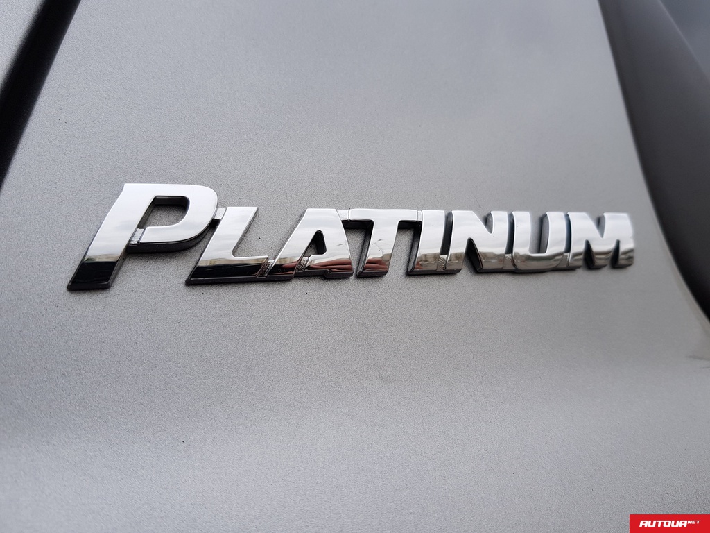Toyota Sequoia Platinum 2008 года за 866 656 грн в Киеве