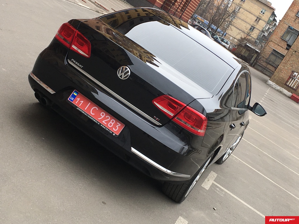 Volkswagen Passat 1.8т 2012 года за 424 828 грн в Киеве