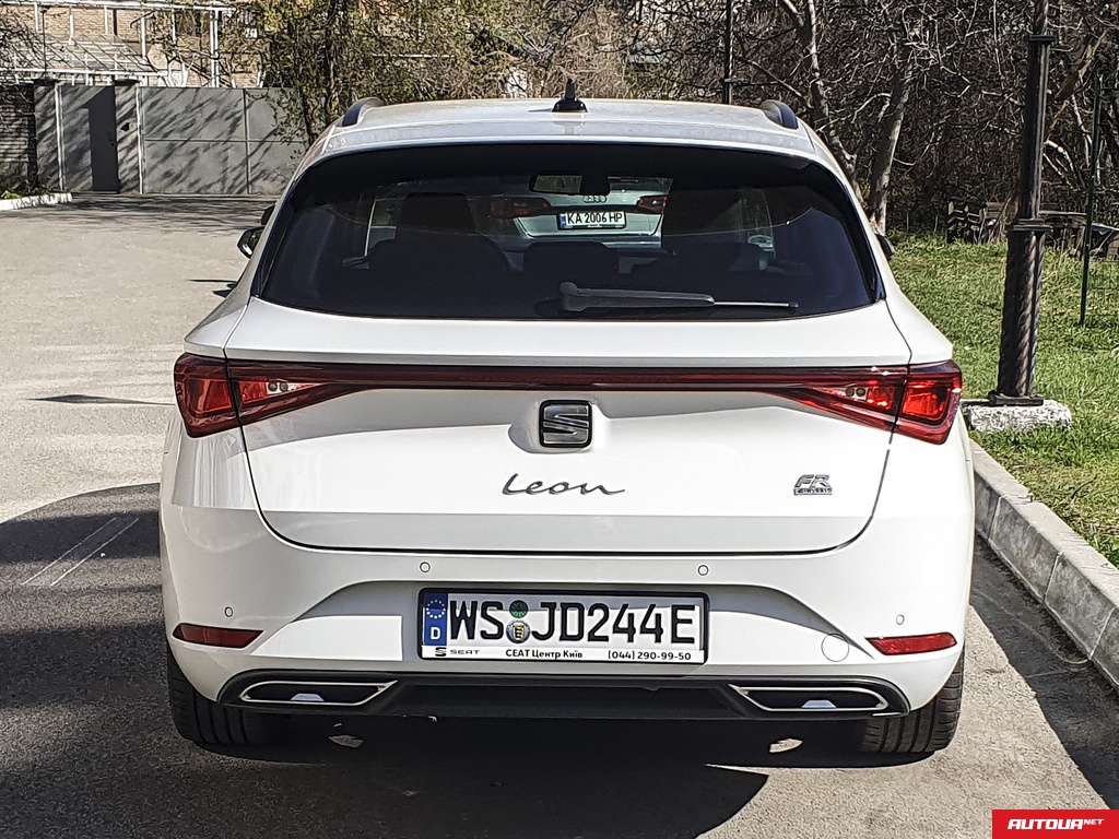 SEAT Leon FR Spotstourer E-Hybrid 2021 года за 761 614 грн в Киеве