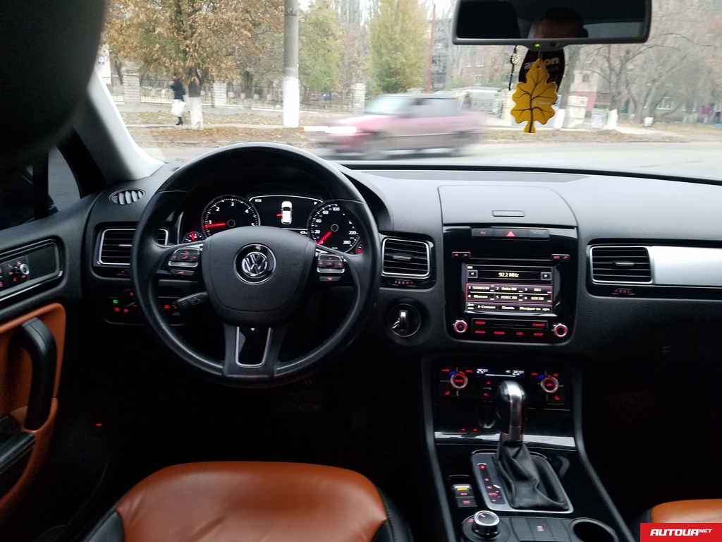 Volkswagen Touareg  2013 года за 804 895 грн в Херсне