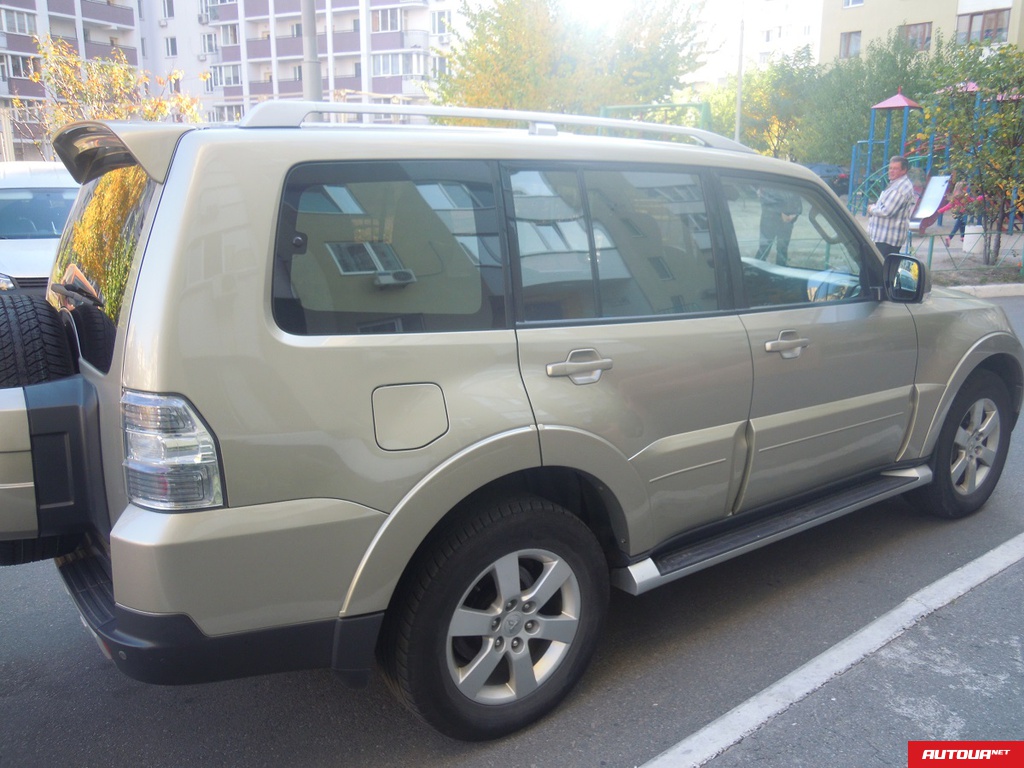 Mitsubishi Pajero  2008 года за 674 840 грн в Киеве