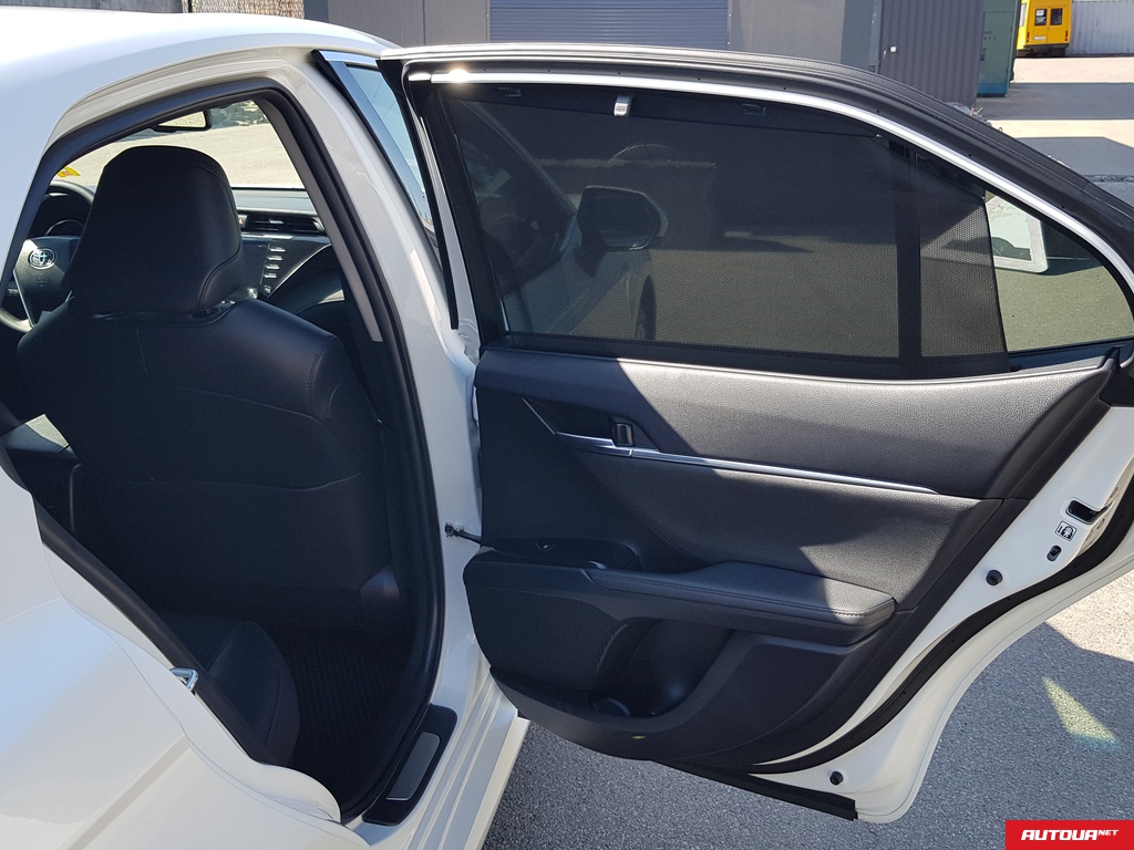 Toyota Camry CAMRY 2.5 L4 HYBRID (XV70, VIII) 2019 года за 676 376 грн в Киеве