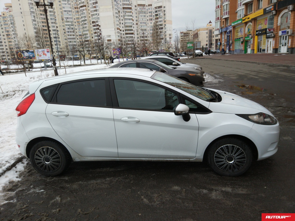 Ford Fiesta 1,4 AT 2011 года за 241 112 грн в Киеве