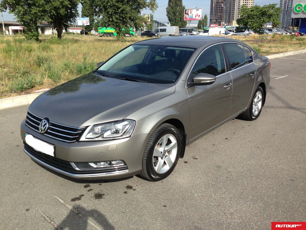 Volkswagen Passat Comfortline 2012 года за 769 318 грн в Киеве