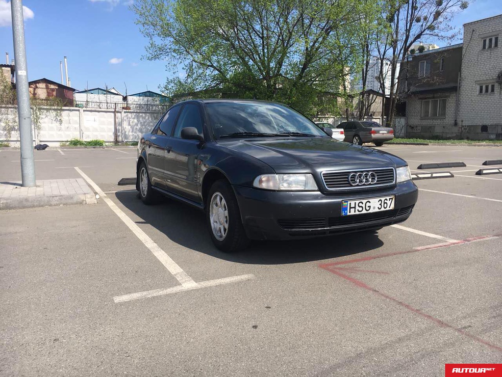 Audi A4  1995 года за 44 591 грн в Киеве