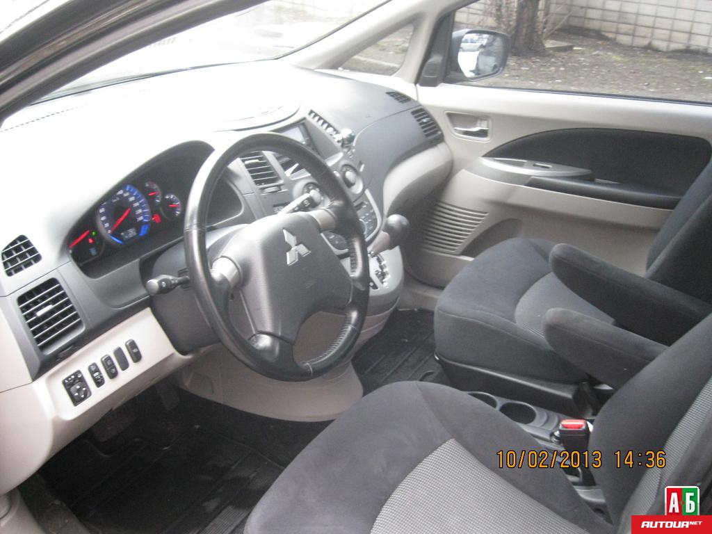 Mitsubishi Grandis 2.4 2008 года за 256 439 грн в Киеве