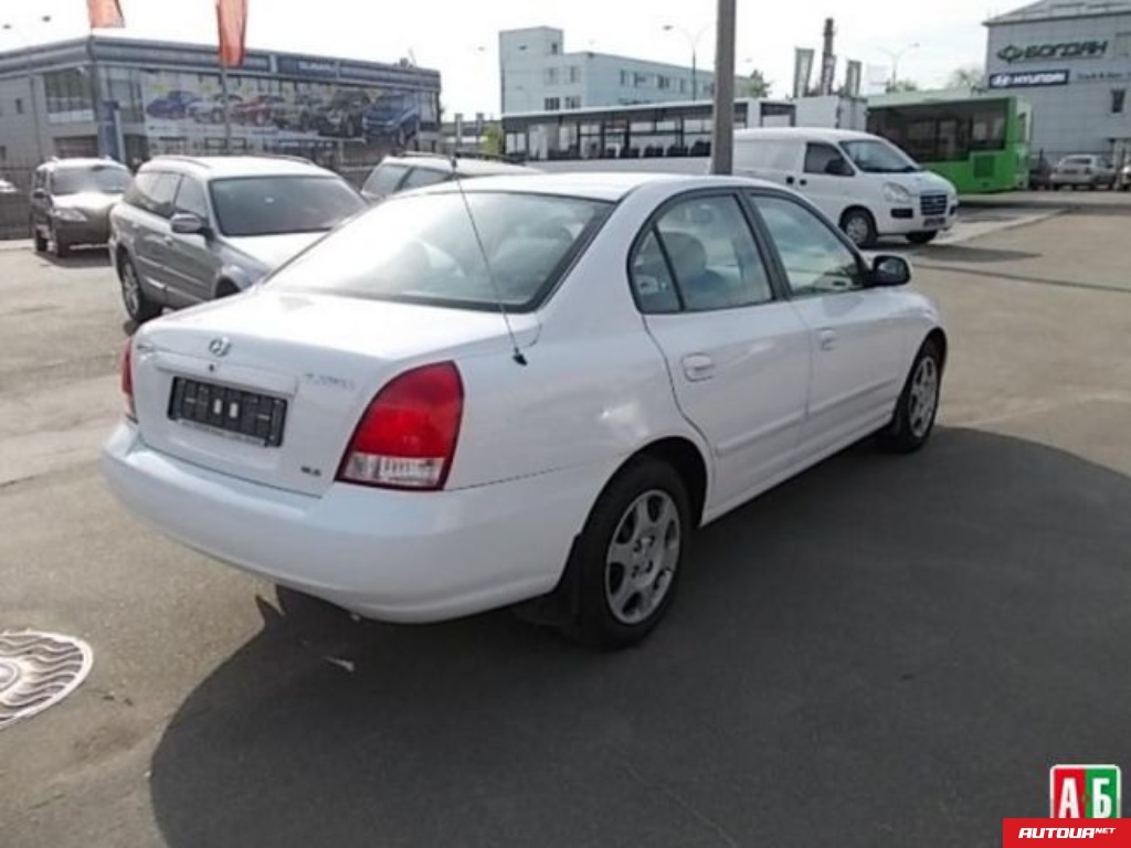 Hyundai Elantra 2.0 бензин 2001 года за 156 563 грн в Киеве