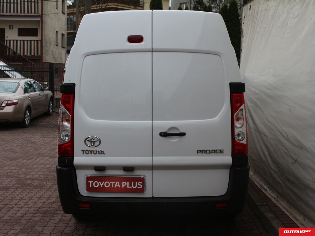 Toyota Previa  2013 года за 305 929 грн в Луцке