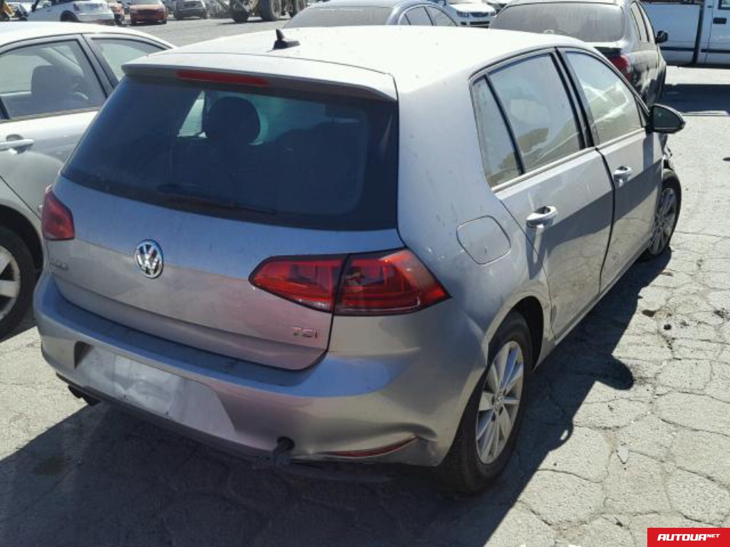 Volkswagen Golf  VII 2015 года за 387 984 грн в Киеве