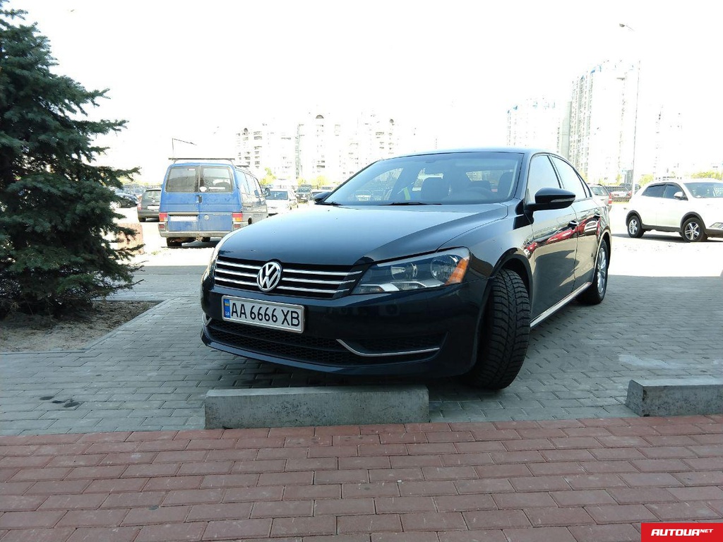 Volkswagen Passat 2.5 2012 года за 288 264 грн в Киеве