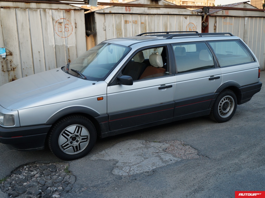 Volkswagen Passat 1,8 mi 1989 года за 129 569 грн в Киеве