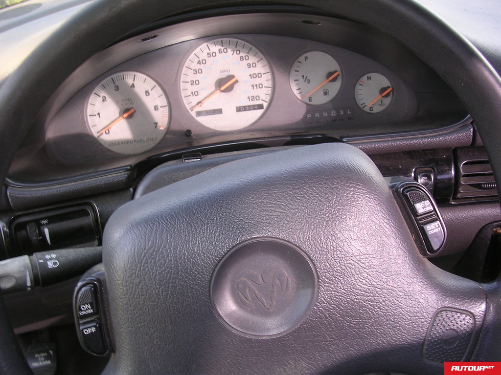 Dodge Intrepid  1993 года за 53 987 грн в Киеве