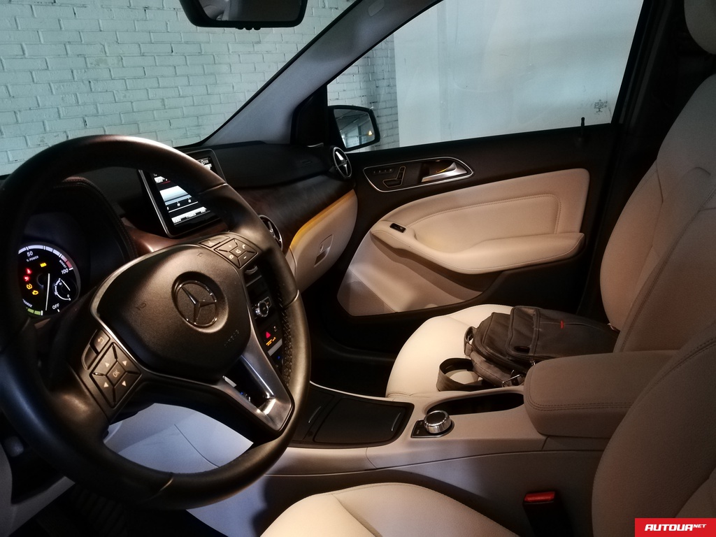 Mercedes-Benz B-Class Electric Drive premium 2014 года за 637 155 грн в Киеве