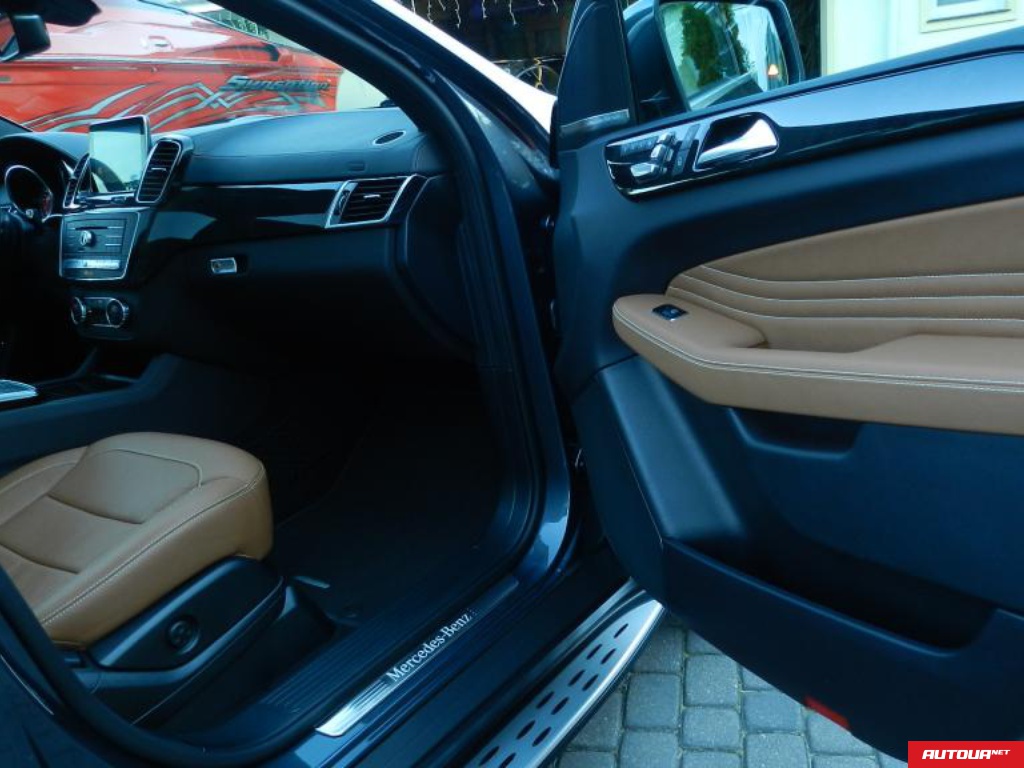 Mercedes-Benz GLE 350  2015 года за 1 429 260 грн в Киеве