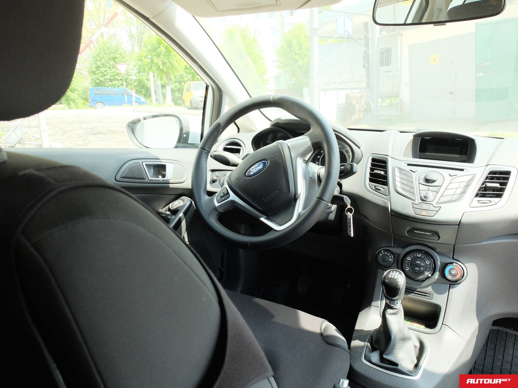 Ford Fiesta 1.25 MT Comfort 2012 года за 391 407 грн в Киеве