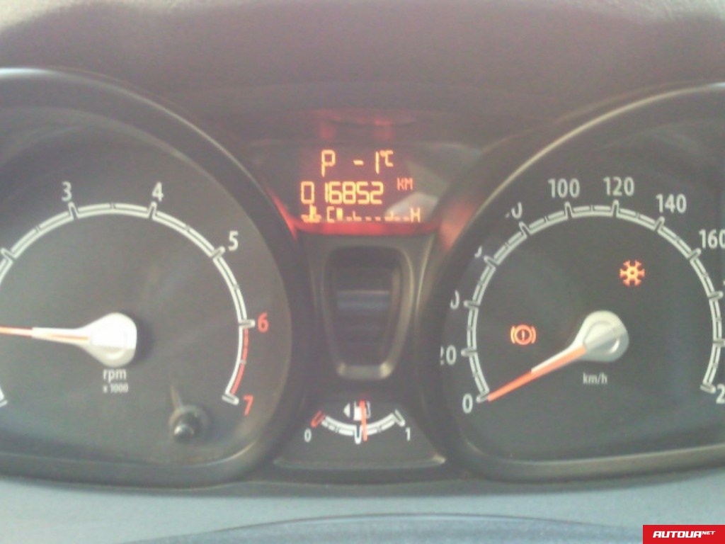 Ford Fiesta 1.4 AT Comfort 2012 года за 350 917 грн в Одессе