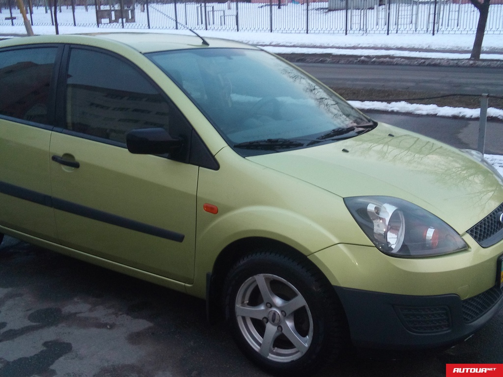 Ford Fiesta 1.25 МТ 2007 года за 130 832 грн в Киеве