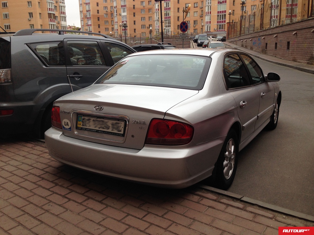 Hyundai Sonata 2.0 AT GLS 2004 года за 245 642 грн в Киеве