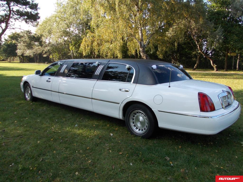 Lincoln Town Car лимузин 1999 года за 201 782 грн в Дрогобыче