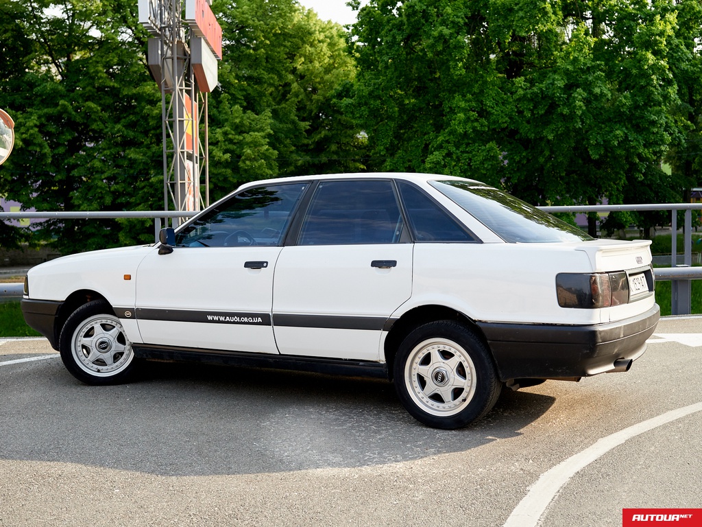 Audi 80  1988 года за 88 000 грн в Киеве