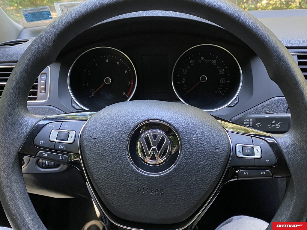 Volkswagen Jetta 1,4 2017 года за 276 585 грн в Киеве