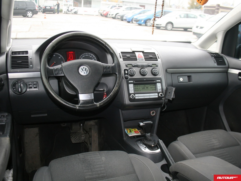 Volkswagen Touran  2007 года за 262 231 грн в Киеве