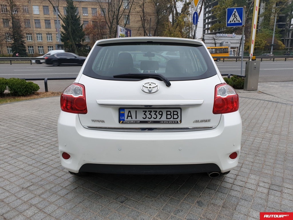 Toyota Auris  2012 года за 352 130 грн в Киеве
