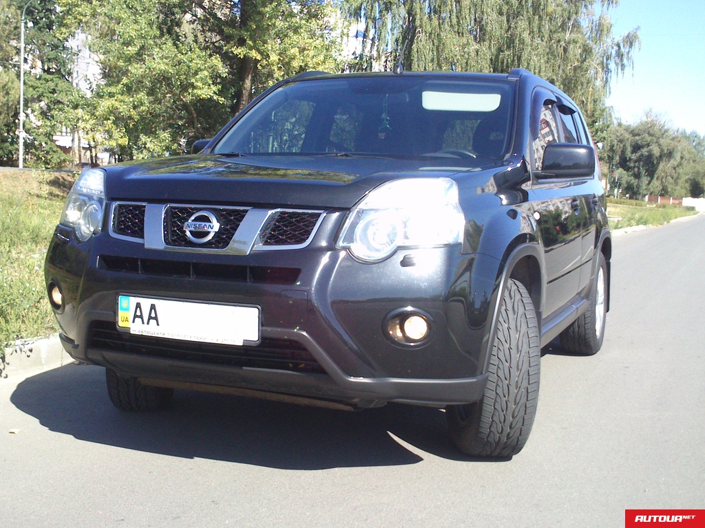 Nissan X-trail T31 SE 2.0 dCi 6MT 2013 года за 620 853 грн в Киеве