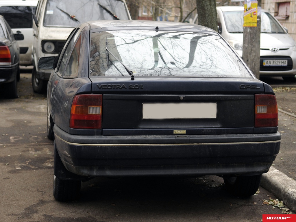 Opel Vectra A 2.0 инжектор 1990 года за 59 386 грн в Одессе