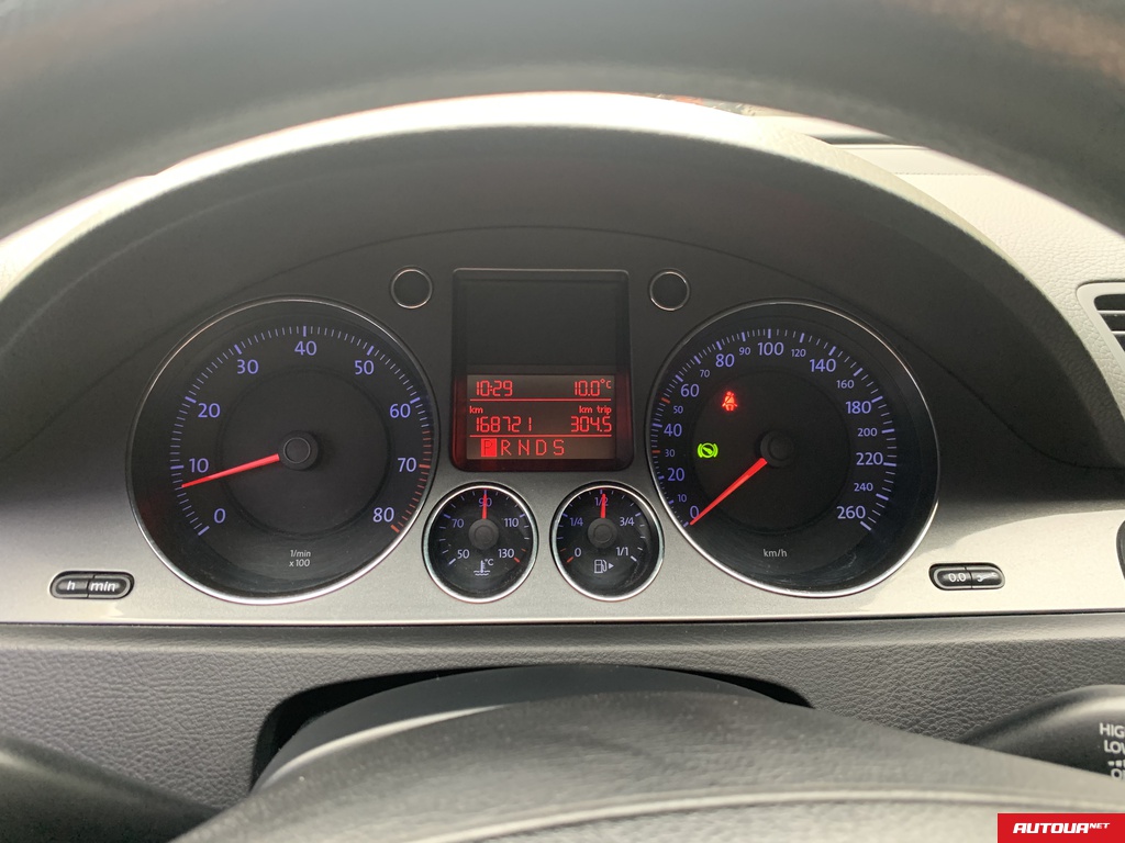 Volkswagen Passat 1.8 АТ 2009 года за 213 724 грн в Киеве