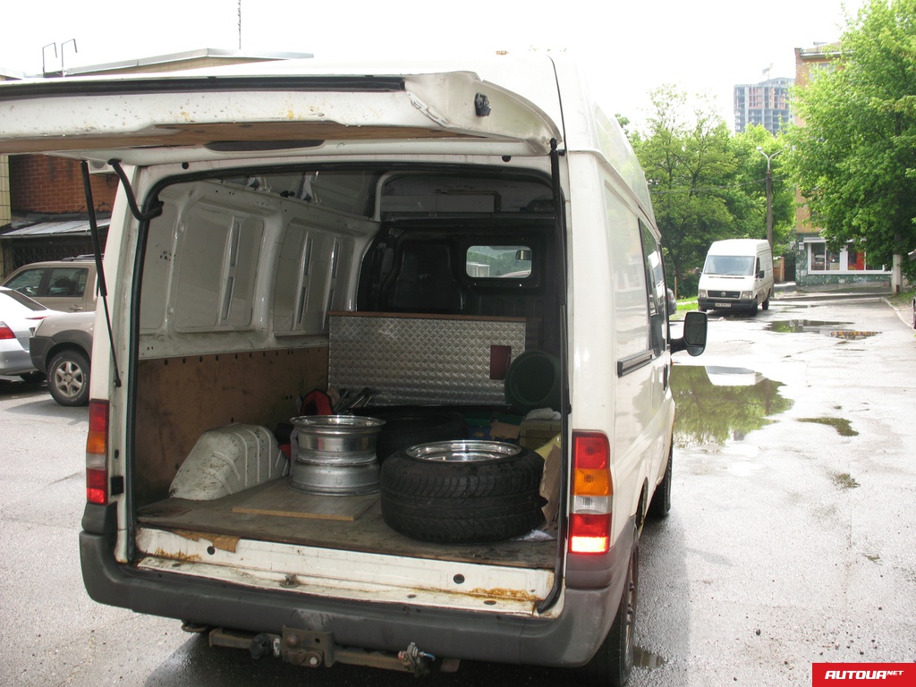 Ford Transit Custom  2003 года за 167 360 грн в Киеве