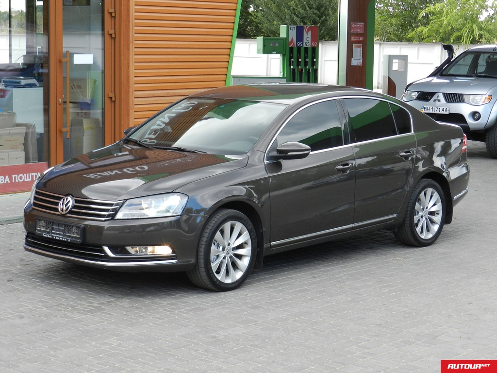 Volkswagen Passat  2012 года за 561 467 грн в Одессе
