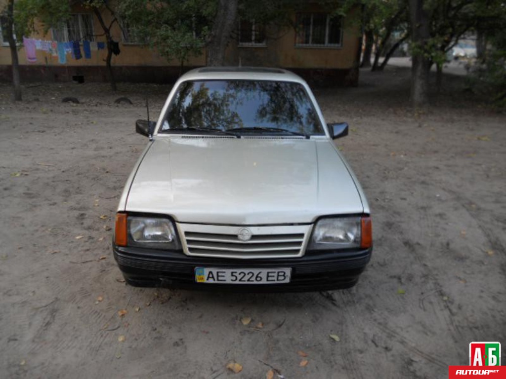 Opel Ascona  1992 года за 28 000 грн в Днепродзержинске