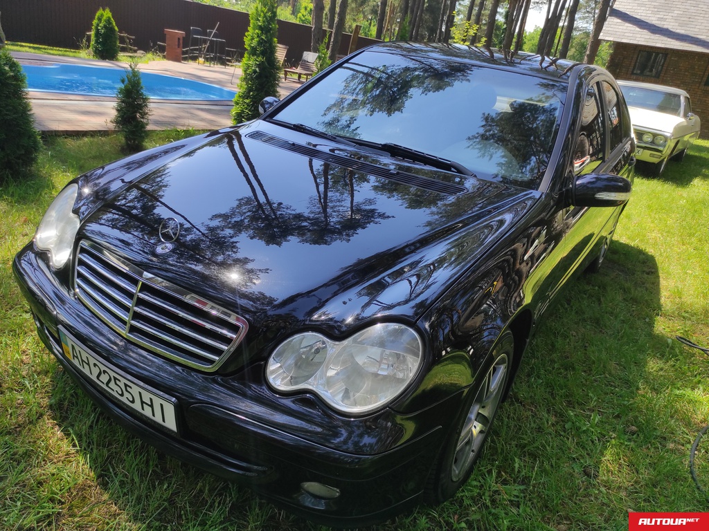 Mercedes-Benz C 200 Classic  2004 года за 175 983 грн в Киеве