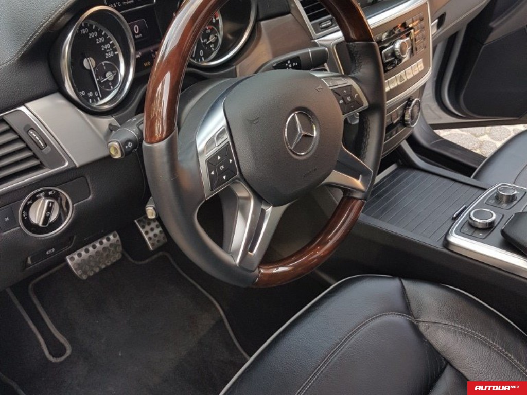 Mercedes-Benz ML 350  2014 года за 1 285 780 грн в Киеве