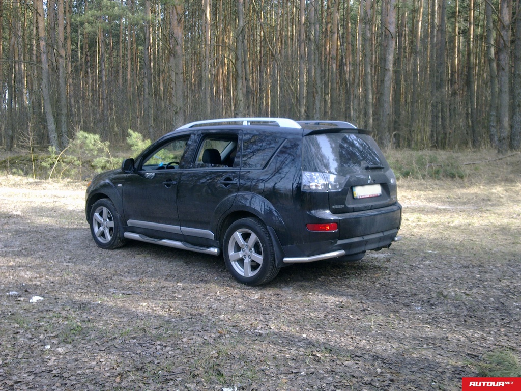 Mitsubishi Outlander XL  2008 года за 458 891 грн в Киеве