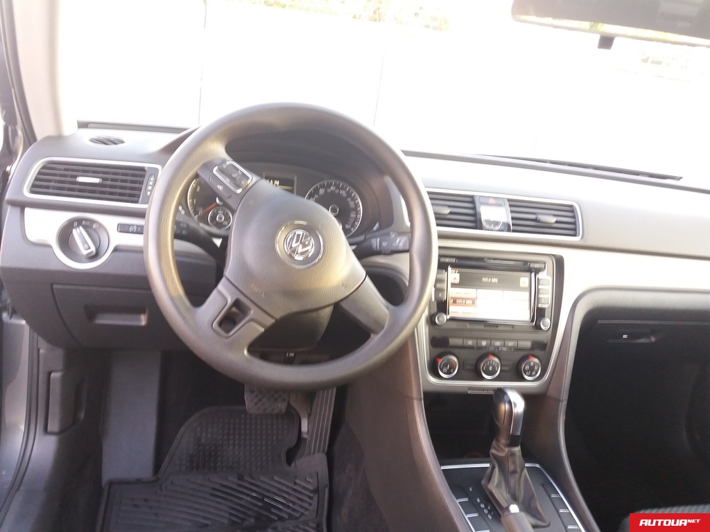 Volkswagen Passat B7 1,8 TSI 2014 года за 426 745 грн в Киеве